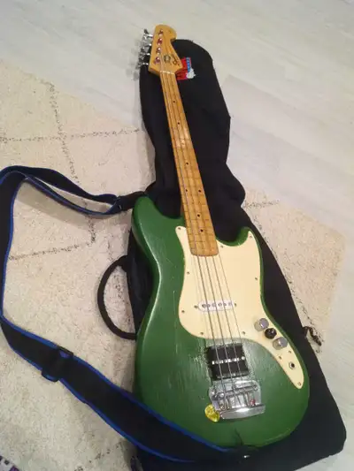 Custom fretless squier bronco bass, View more