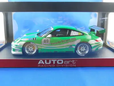 Autoart Porsche 911 997 GT3 Cup VIP Green Livery 2006 1:18 Die cast model car. New shipping is free...