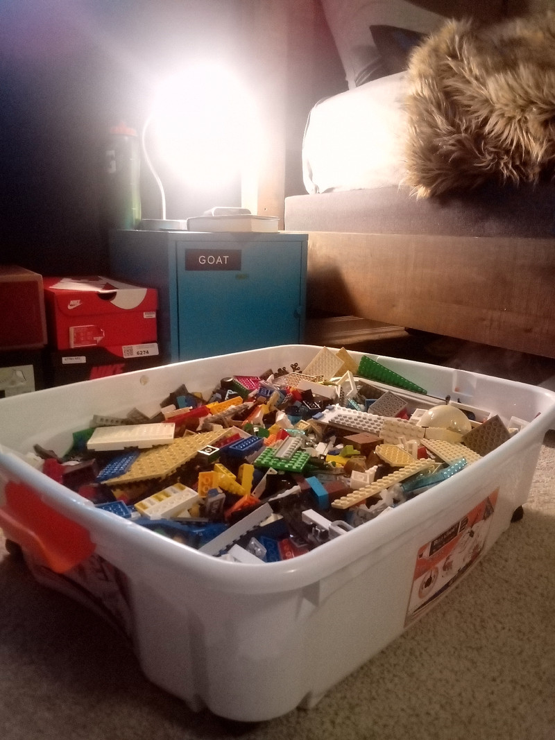 4,000+ PCs Giant Lego Bin Toys & Games Winnipeg Kijiji
