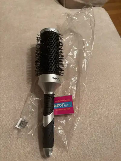 Alicante Ultra Hair Brush. Never used in original packaging. Model 43LTL. $18 retail value
