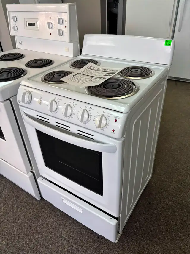 24” Electric Coil Top Stove – White – For Sale in Stoves, Ovens & Ranges in City of Toronto - Image 3