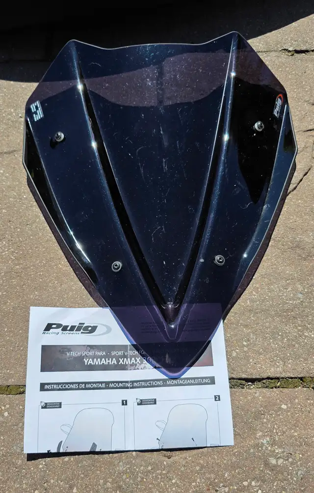 Yamaha Xmax 300 parts - Sport seat and 2x windshields. in Motorcycle Parts & Accessories in Oshawa / Durham Region - Image 6
