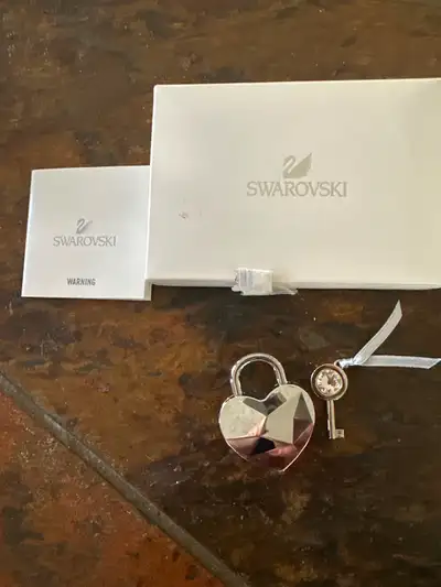 Swarovski heart lock and key, View more