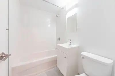 4.5 A LOUER / 4.5 FOR RENT _ ***ONE MONTH  FREE****
