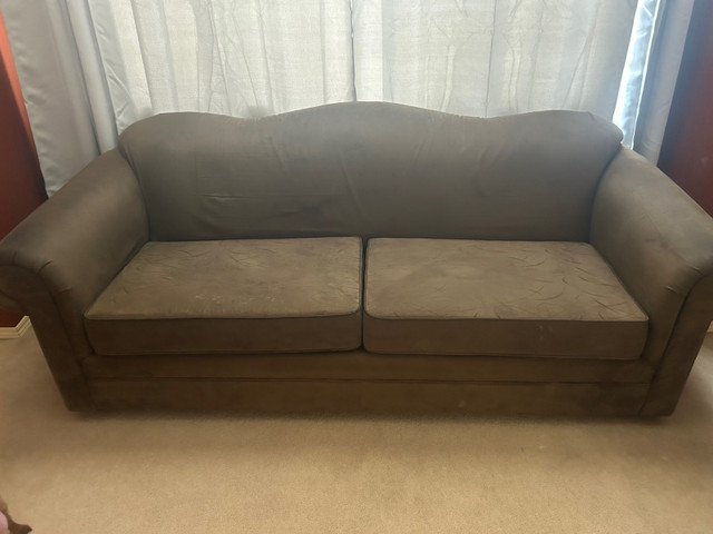 Free couch and loveseat in Couches & Futons in La Ronge