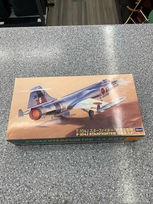 Various Model Planes (Damaged Boxes) in Hobbies & Crafts in City of Toronto - Image 2