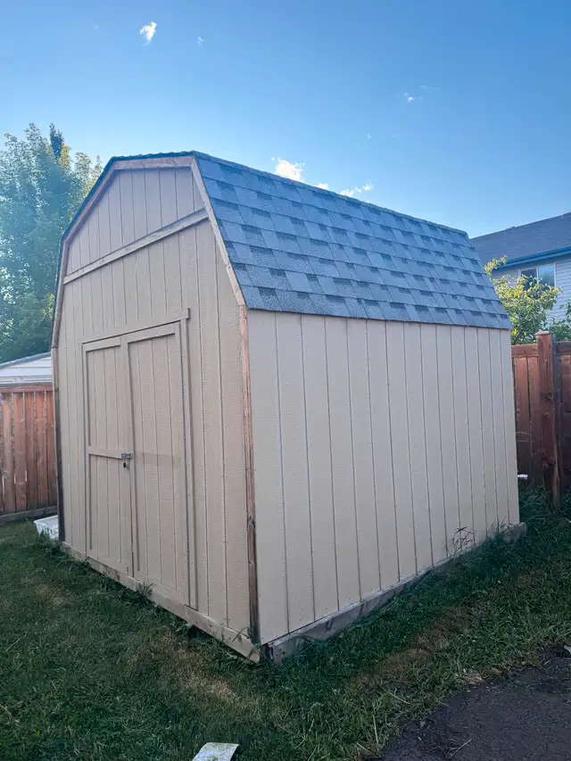 Barn style shed in Outdoor Tools & Storage in Edmonton - Image 4