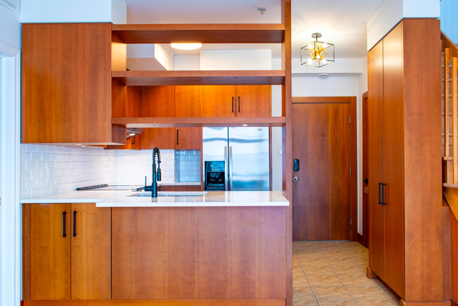Superbe penthouse de 1000 pc sur le Plateau Mont-Royal — photo 2