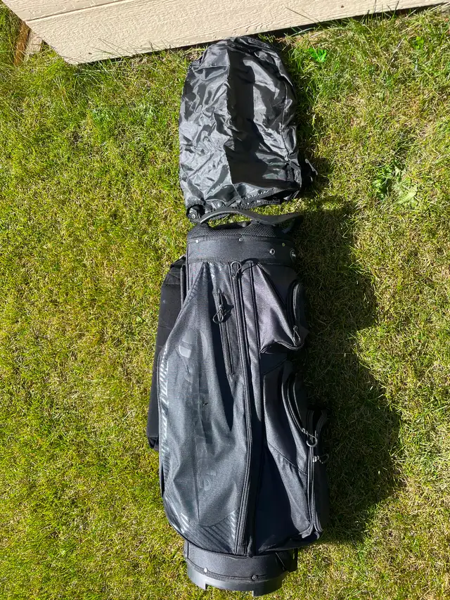 TaylorMade Golf Bag