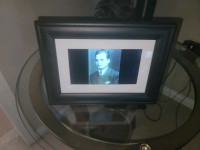 Polaroid 7" LCD digital photo frame