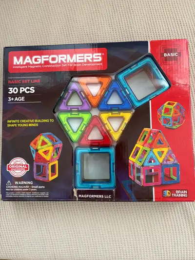 30 piece Magformers STEM toy. Like New Pet and smoke free home Baseline & Woodroffe area
