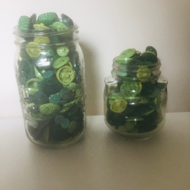 Buttons - dark & light green in Hobbies & Crafts in La Ronge - Image 2