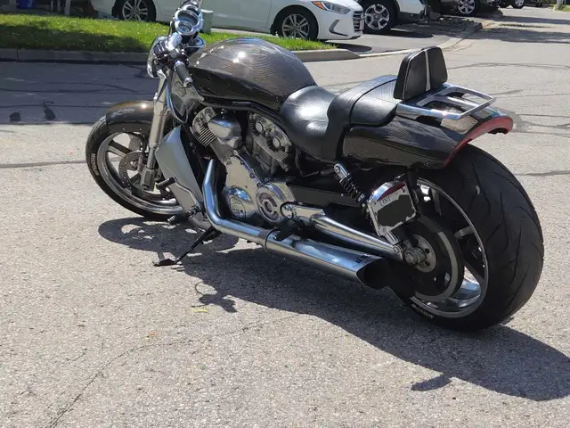 2009 Harley Davidson VRod Muscle in Street, Cruisers & Choppers in Oshawa / Durham Region - Image 5