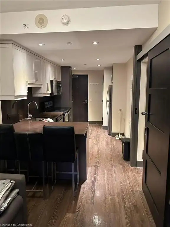 For rent _ 2 beds 1 bath in University of Waterloo in Long Term Rentals in Kitchener / Waterloo - Image 3