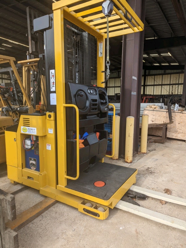 Rebuilt Order Picker Forklift LikeNew Heavy Equipment Owen Sound