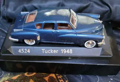 Collector car models 1:43 ratio, View more