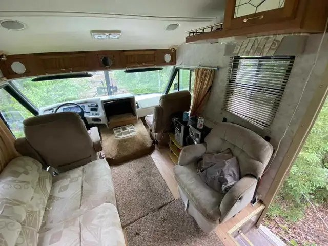 1995 Holiday Rambler Motorhome in RVs & Motorhomes in Charlottetown - Image 6