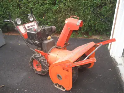 Souffleuse Columbia 10HP / 28 pouces, View more