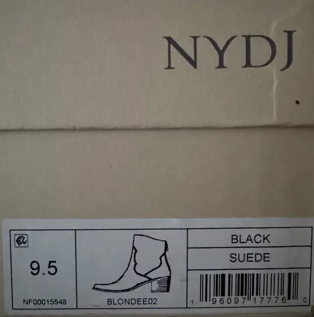 New Leather Suede Boots in Women's - Shoes in Markham / York Region - Image 8