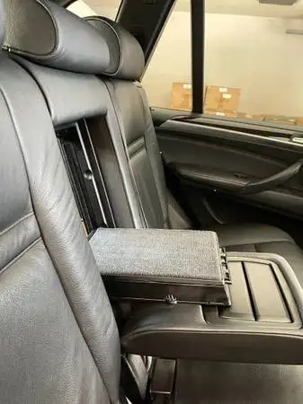 2008 BMW X5 xDrive 4.8i No Accident 7 Seats in Cars & Trucks in Downtown-West End - Image 6
