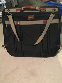 Lira Travel Garment Bag