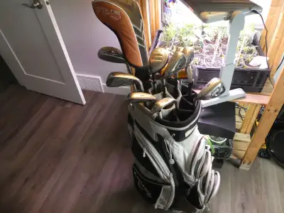 Ladies Left Hand Callaway Golf Club set and Callaway Cart Bag, View more