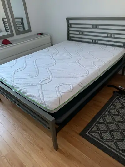 Matelas queen, View more