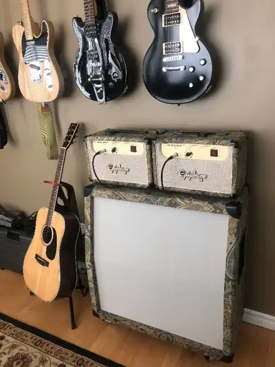 Very unique dual tube amp setup, selling as set only. 2 x Epiphone Valve JR head both with Frommel M...