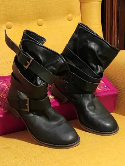 Womens Leather boots, View more