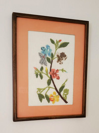 Broderie encadrée branche et fleurs Framed floral embroidery