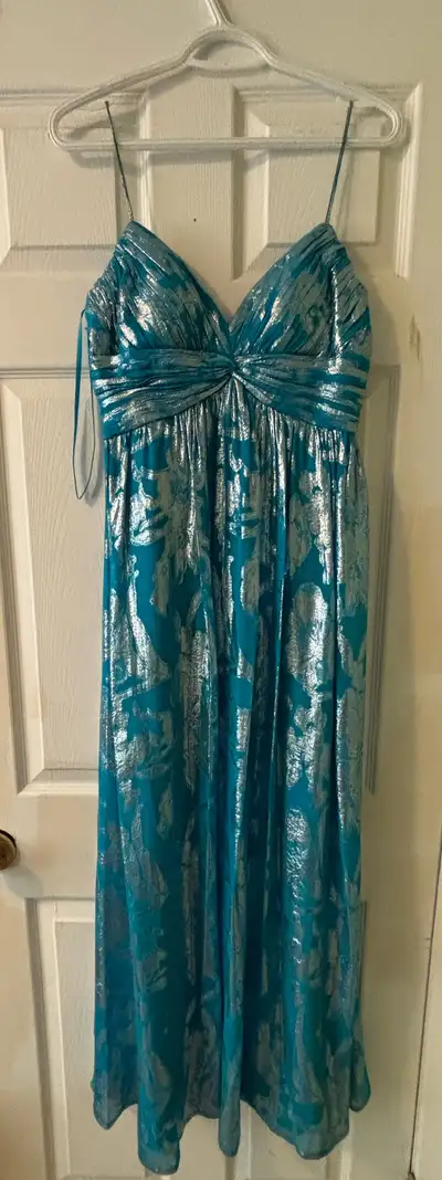 Long dress ideal for wedding and prom, View more