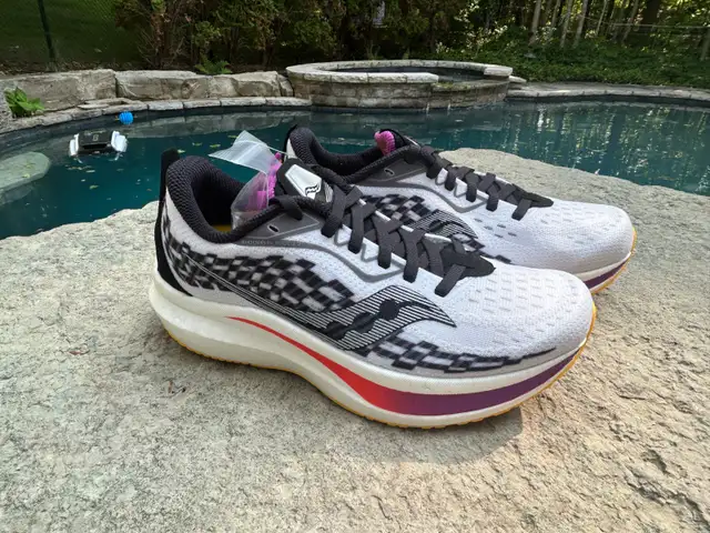 Saucony Endorphin Speed 2 Running Shoes – Women’s Size 7 – New in Women's - Shoes in Markham / York Region - Image 2