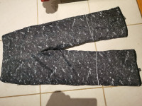 TEENAGE New UNISEX  Snowboards/Ski pants,  size 28-30 (S-M)