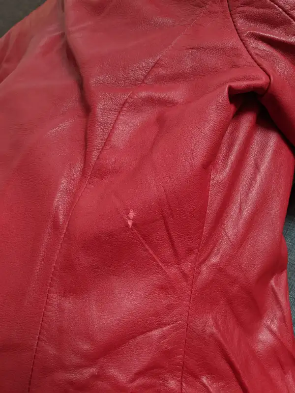 Danier Women’s Red Leather Jacket – Size Small – Soft Leather in Women's - Tops & Outerwear in Markham / York Region - Image 7