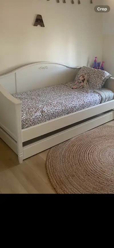 Full/Queen Reversable Comforters, View more