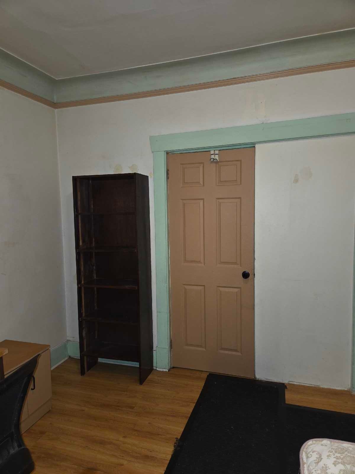 Furnished room for rent in NDG — photo 2