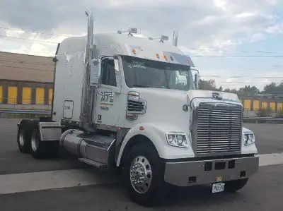 MAKE : Freightliner MODEL : Coronado YEAR : 2013 ENGINE : DD15 / 14.8L / 475 HP TRANSMISSION: Eaton...