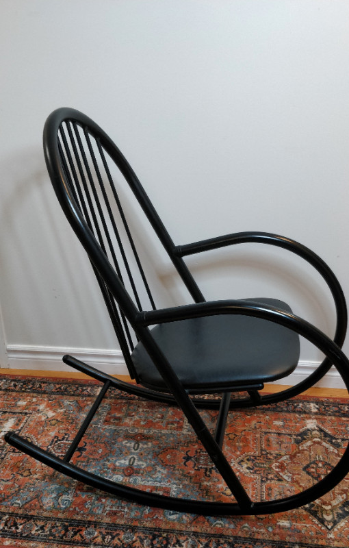 Amisco tubular rocking chair | Chairs & Recliners | Ottawa | Kijiji