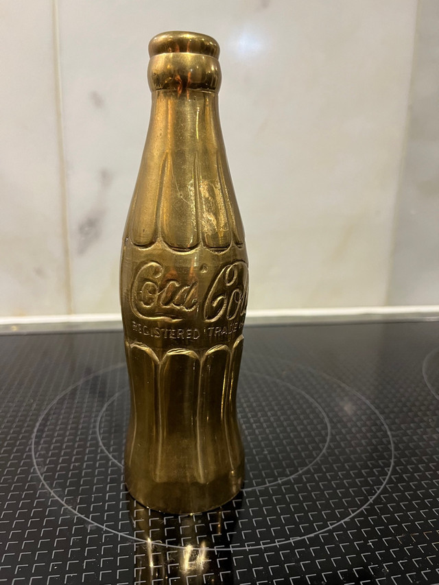 Bouteille Coca Cola en laiton  dans Art et objets de collection  à Ville de Montréal