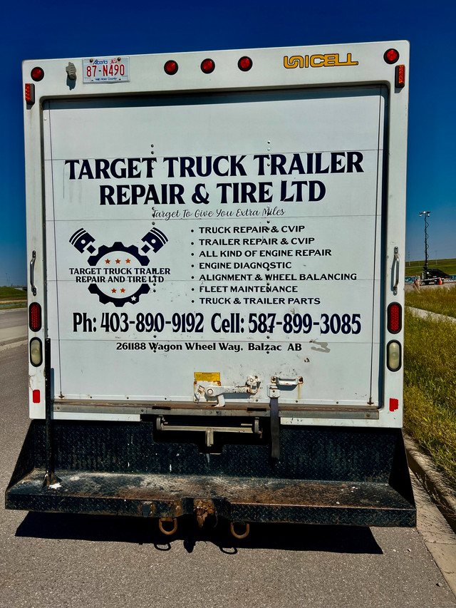2012 Ford E-450 Service/Utility Cube Van in Cars & Trucks in Calgary - Image 4