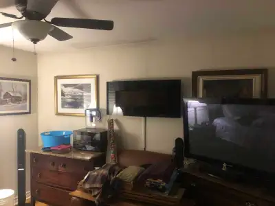 Fully furnished king bed room for rent in Tottenham Fully furnished 1 bedroom available in Tottenham...