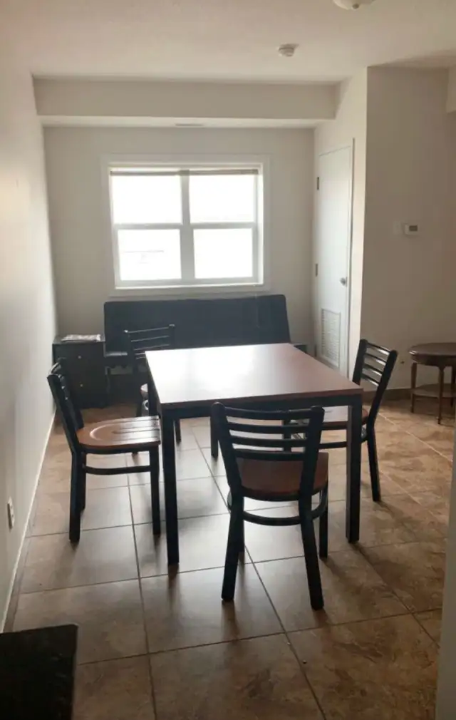 Private ensuite in the heart of Waterloo! in Room Rentals & Roommates in Kitchener / Waterloo - Image 6