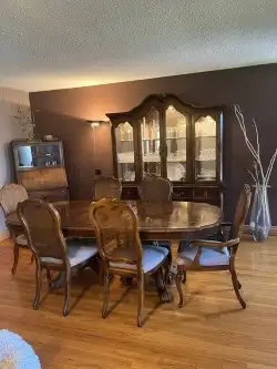 Solid Wood Dining Room Set – Table, 6 Chairs, Buffet & Hutch in Dining Tables & Sets in Oshawa / Durham Region - Image 3