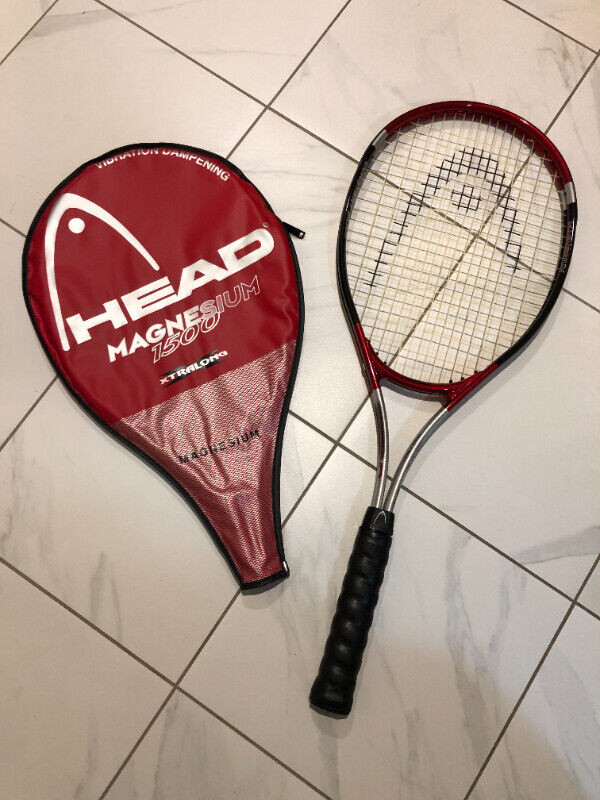 HEAD MAGNESIUM XTRALONG 1500 Oversize Tennis Racquet with Bag$70 in Tennis & Racquet in City of Toronto
