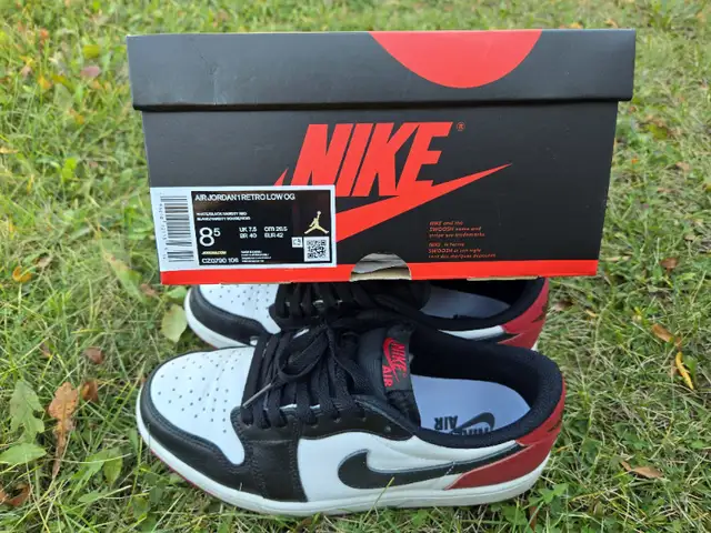 nike air jordan 1 retro low og black toe 2023 size 8.5 in Men's Shoes in Markham / York Region - Image 10