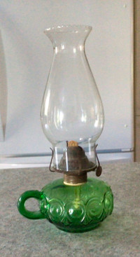 Lampe à l’huile antique Bullseyes vertes type bougeoir