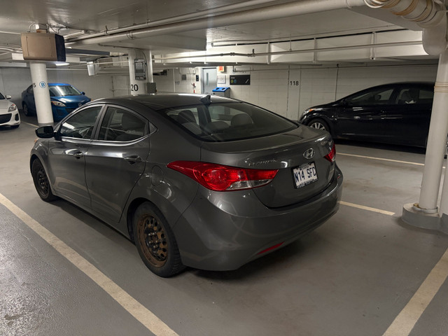 hyundai Elantra  dans Autos et camions  à Longueuil/Rive Sud - Image 4