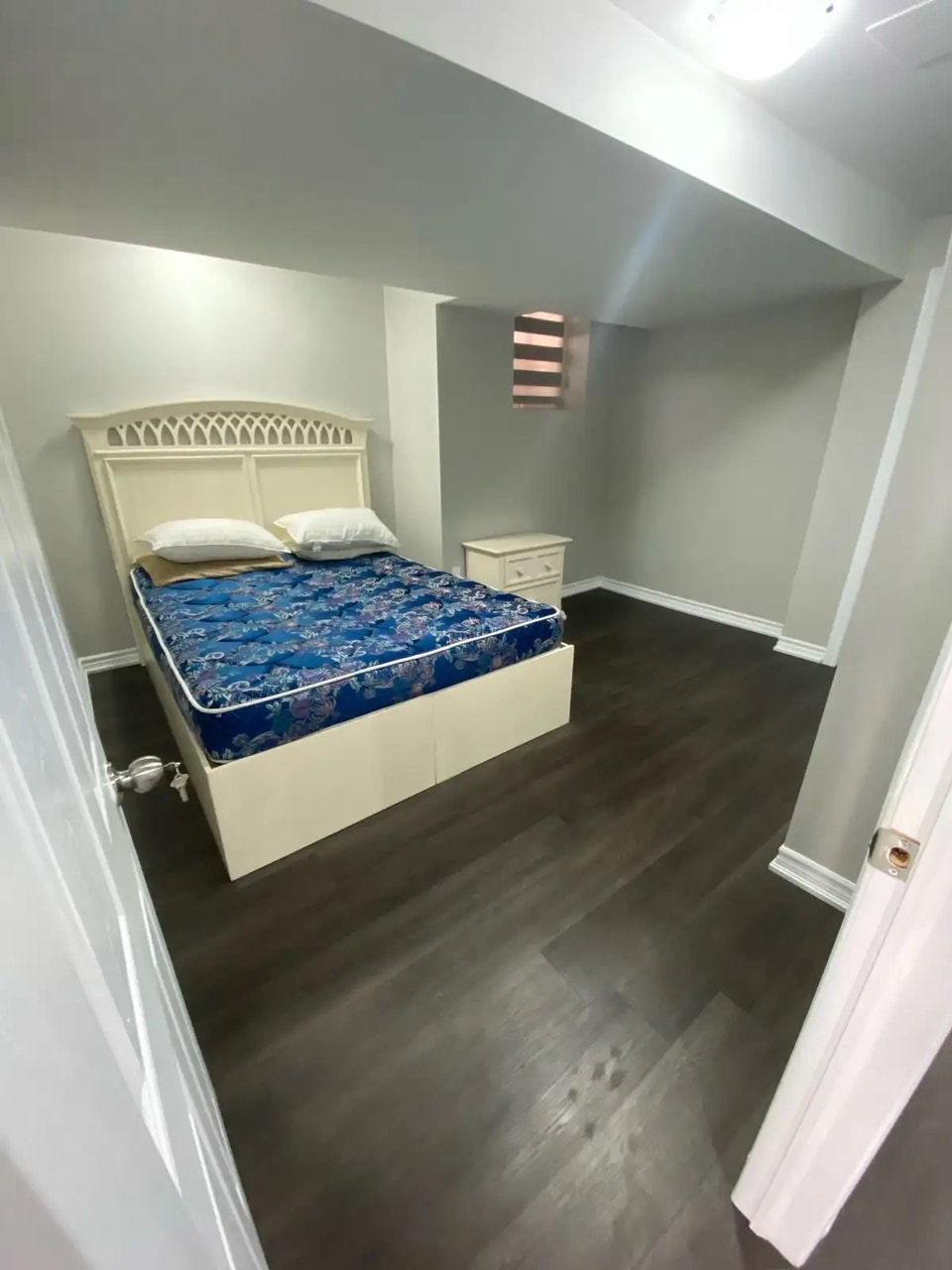 Two large bedroom basement for rent 5