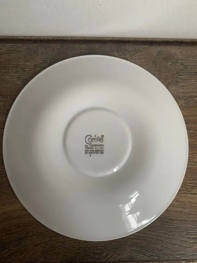 Vintage Corelle Teacup set in Kitchen & Dining Wares in City of Toronto - Image 4