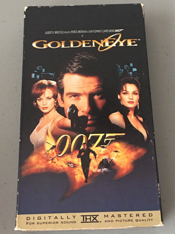 Golden Eye Movie VHS Video Cassette dans CD, DVD et Blu-ray  à Ville de Montréal
